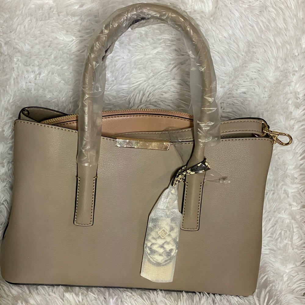 Call it Spring- Granddame -New with tags - Picture 2 of 11